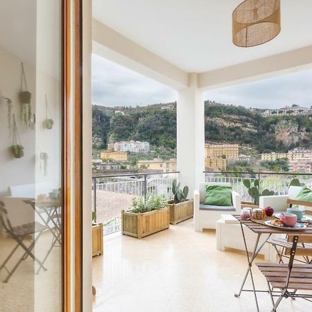 Sorrentovibes - Luxury Four Bedroom Home With Amazing Terraces In Сорренто Екстер'єр фото